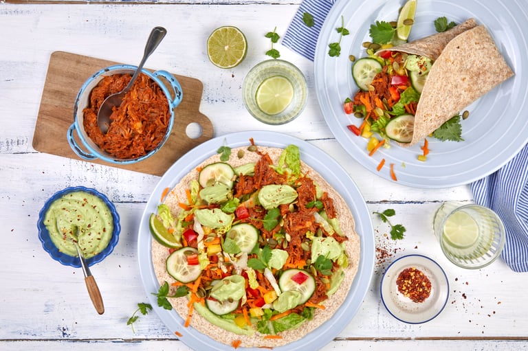 Grove wraps med pulled pork og avokadokrem