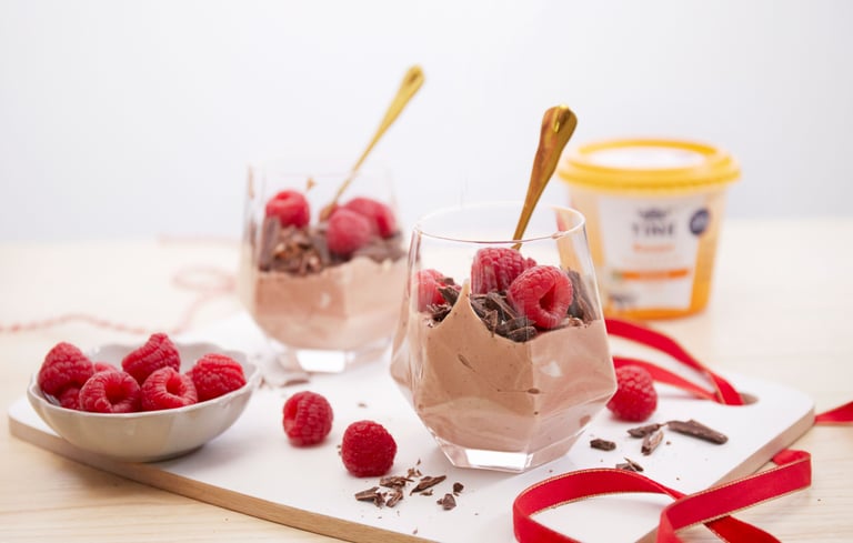 Sjokolademousse med vaniljekesam