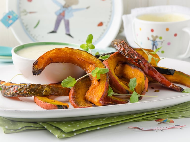 Gresskar-fries med yoghurtdip i Airfryer