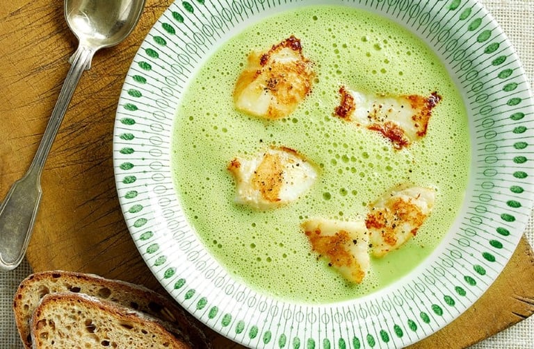 Brokkolisuppe med steinbit