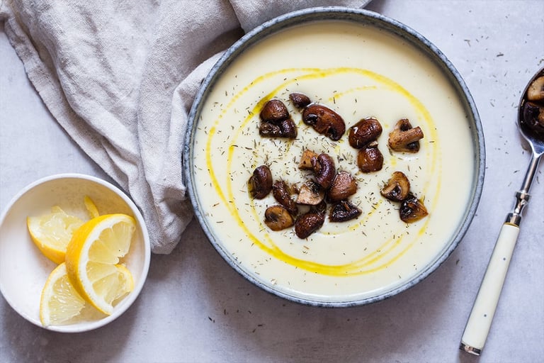 Potet- og sellerirotsuppe med purre