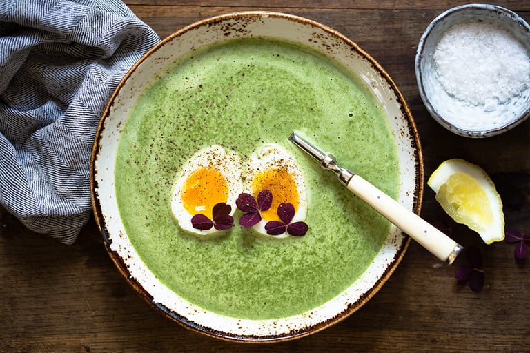 Spinatsuppe med egg