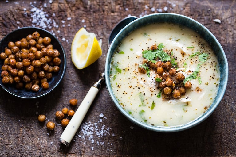 Mild kyllingsuppe med kikerter