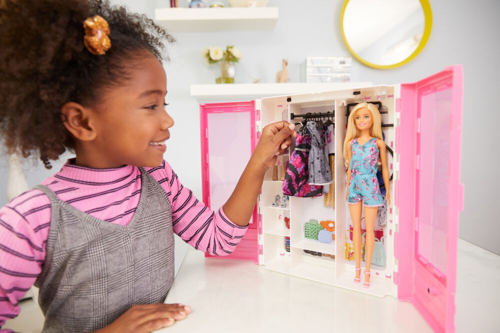 Produkt miniatyrebild Barbie® Fashionistas Ultimate Closet dukke og klesskap