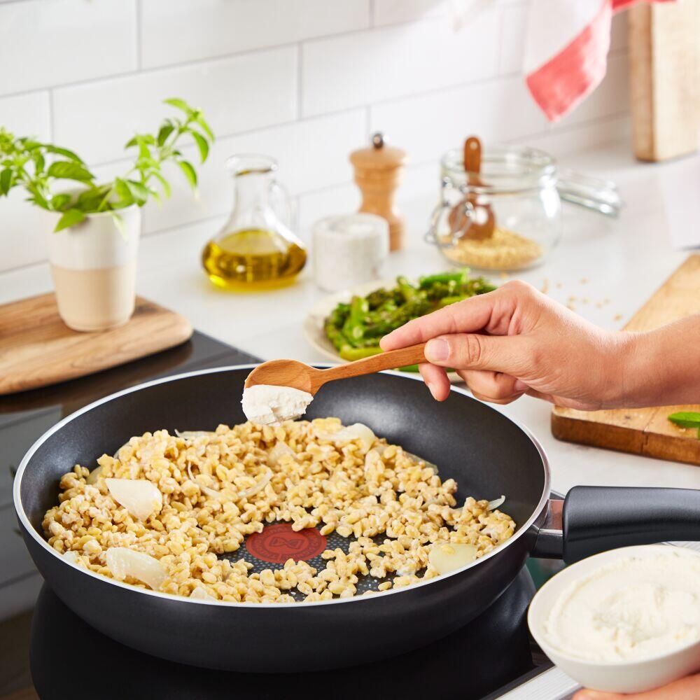 Produkt miniatyrebild Tefal Generous Cook stekepanne