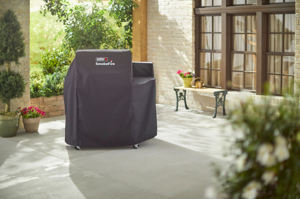 Produkt miniatyrebild Weber SmokeFire EX4 premium grilltrekk