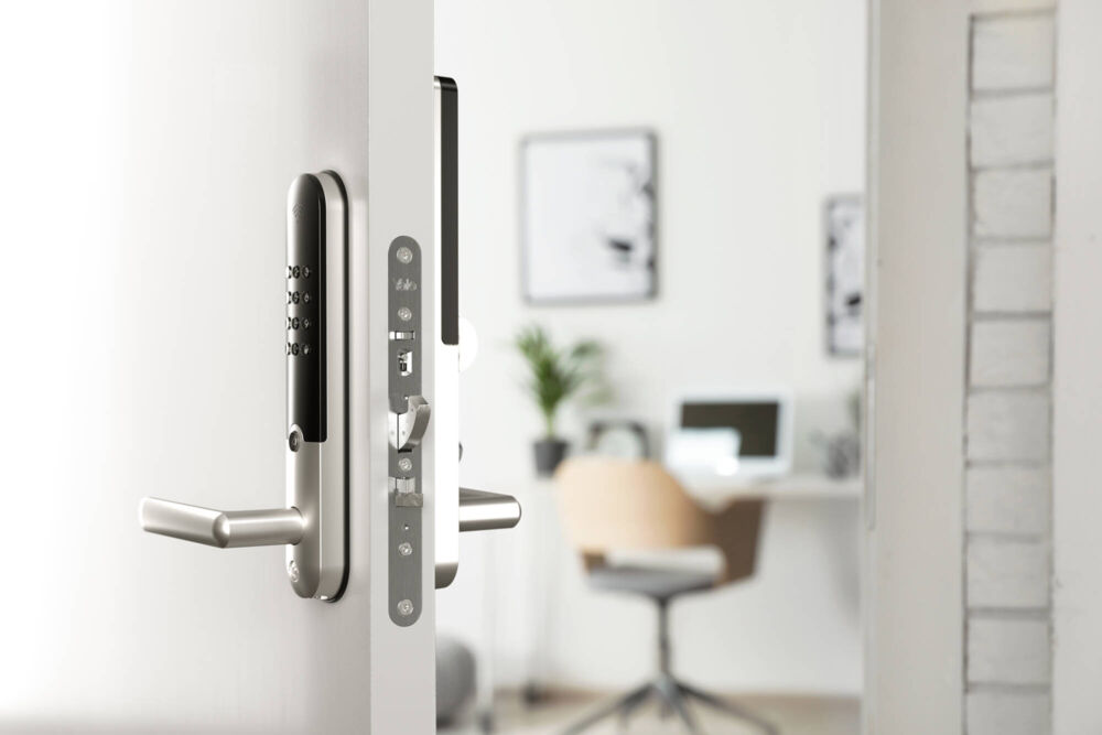 Produkt miniatyrebild Yale Doorman L3 retrofit