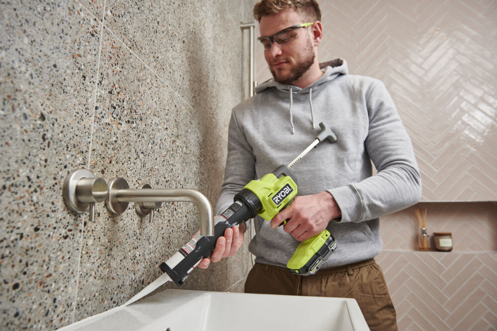 Produkt miniatyrebild Ryobi ONE+  RCG18-0 Fugepistol