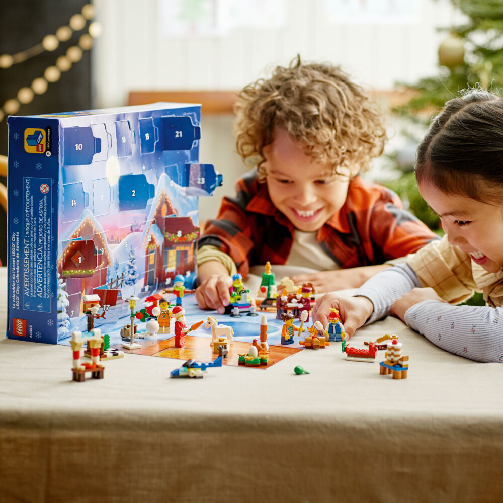 Produkt miniatyrebild LEGO® City Occasions 60352 City Julekalender