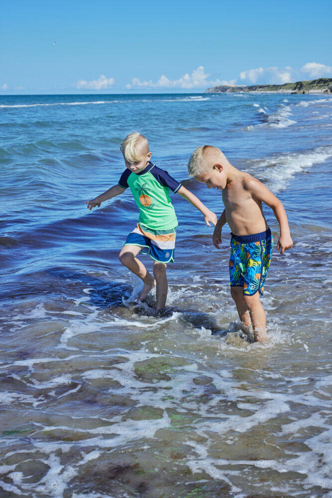 Produkt miniatyrebild Color Kids lang badeshorts barn
