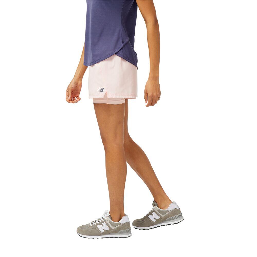 Produkt miniatyrebild New Balance Tech Train 5 Inch 2-i-1 treningsshorts dame